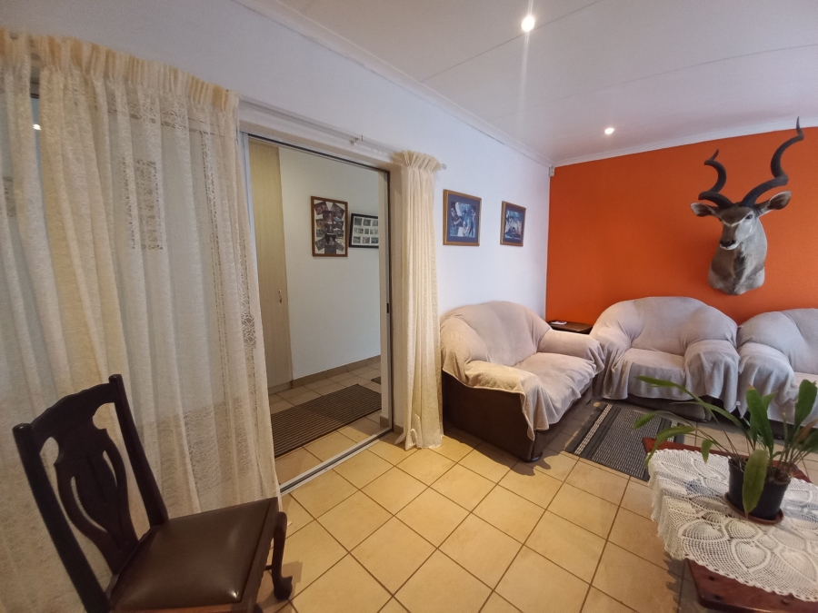 3 Bedroom Property for Sale in Safari Gardens North West